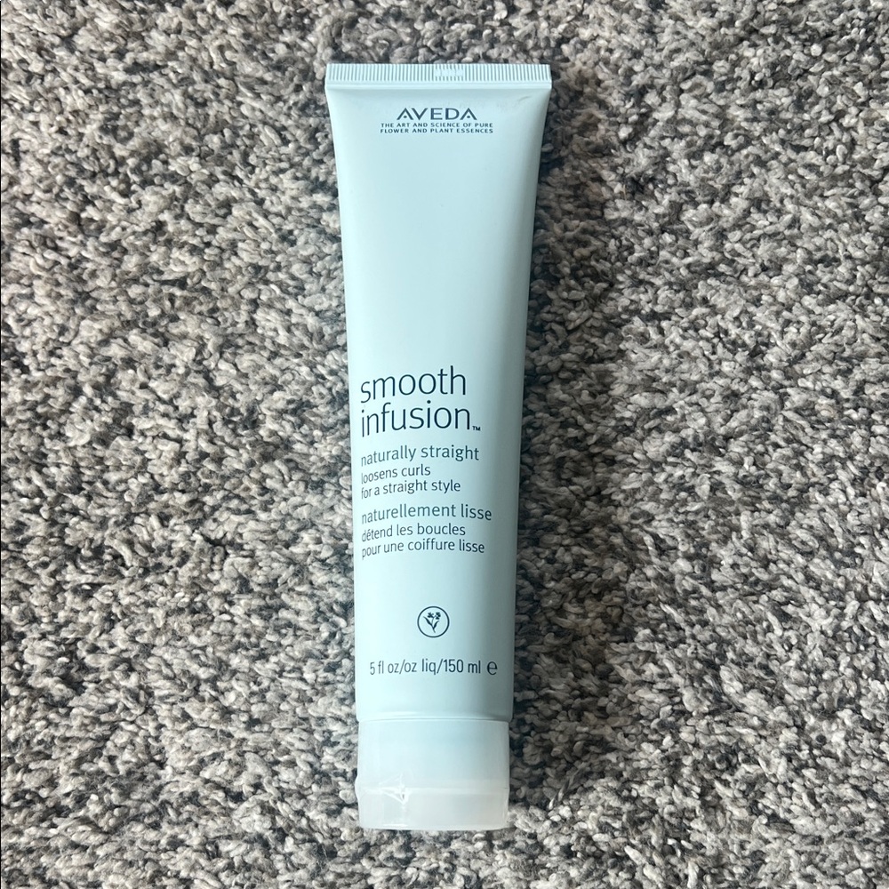 Aveda Smooth Infusion Naturally straight